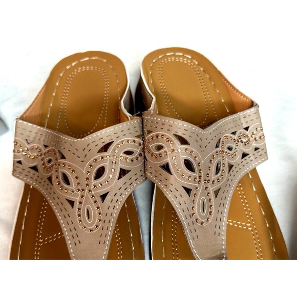 Flip Flops Sandals Tan Thong Low Wedge Embellishments Top Sz  8/39 Beachwear NEW - Picture 3 of 8